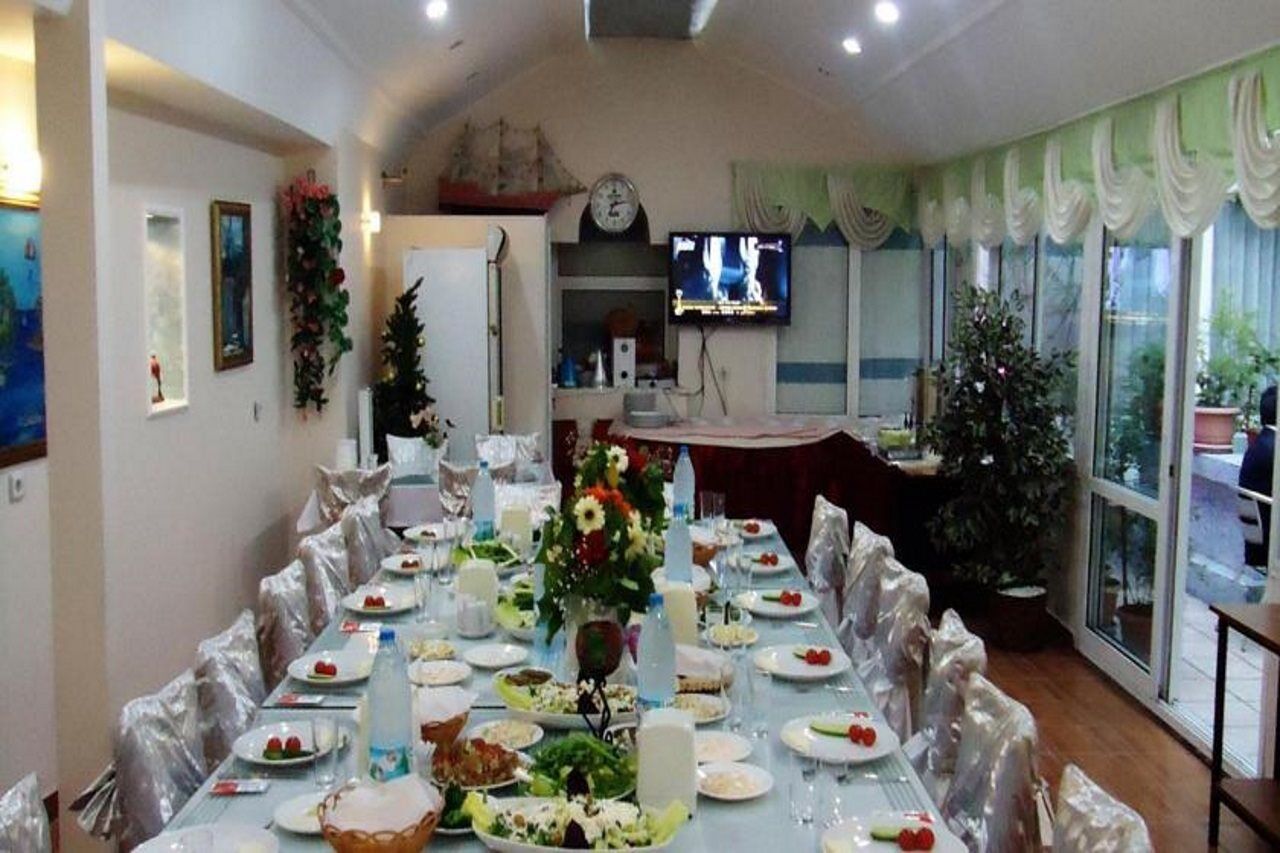 Vatan Hotel 3*